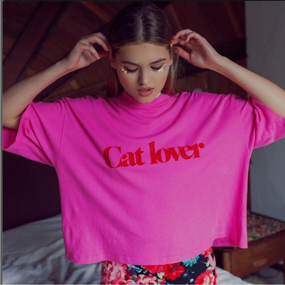 NWT REVOLVE Daydream Nation Cat Lover Graphic Print Tee Red/Pink in Small